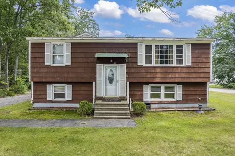 47 Theriault St, Sanford, ME 04073