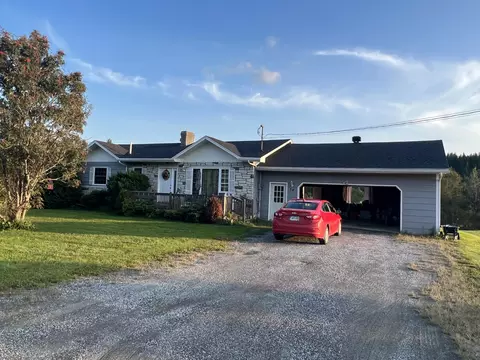 54 Saint Agatha Ave, Frenchville, ME 04745