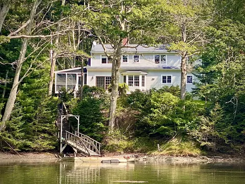 22 Moose Aly, Harpswell, ME 04079