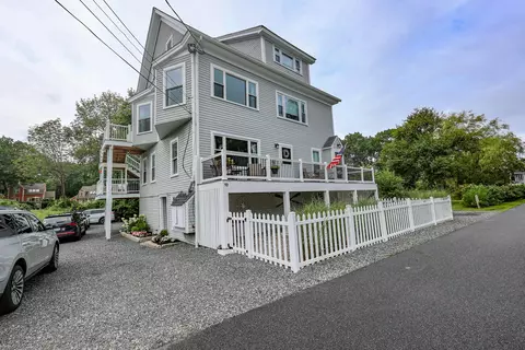90 Freeman St #2, York, ME 03909