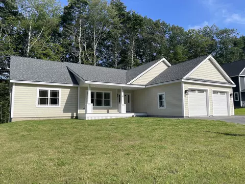 38 Dylan Dr, Scarborough, ME 04074