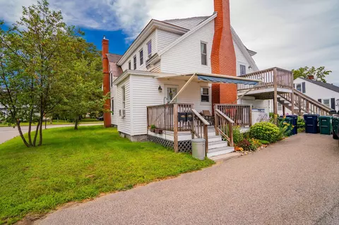 317 Alfred St #201, Biddeford, ME 04005