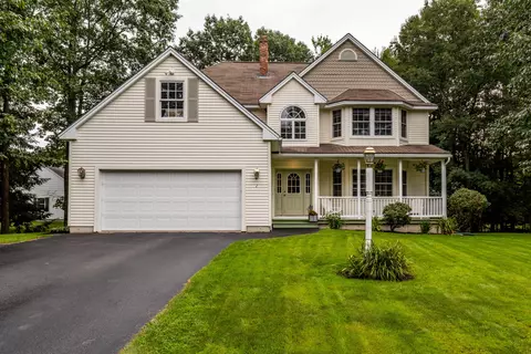 2 Polliwog Ln, Gorham, ME 04038