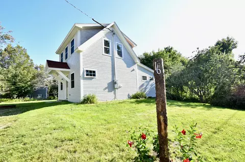 16 Eaton Point Rd, Deer Isle, ME 04627