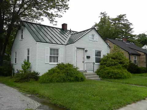 86 Westminster Ave, Portland, ME 04103