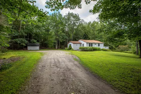 130 Old Dresden Rd, Wiscasset, ME 04578