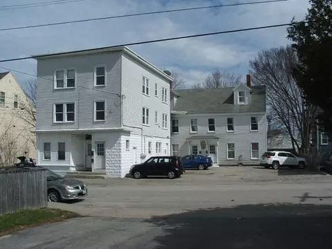 13 Summer St, Biddeford, ME 04005