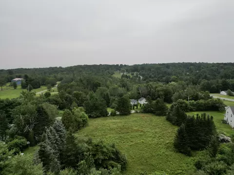 12 Crogan Rd, Hermon, ME 04401
