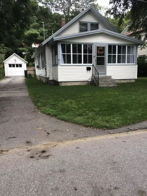 351 Main St, Mexico, ME 04257