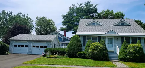 7 Colonial St, Waterville, ME 04901