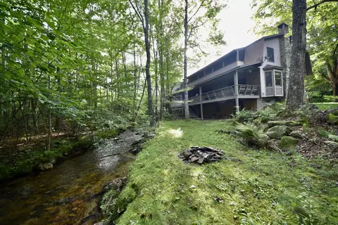 33 Billings Hill Rd, Woodstock, ME 04219