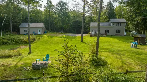 15 Ledges Ln, China, ME 04358