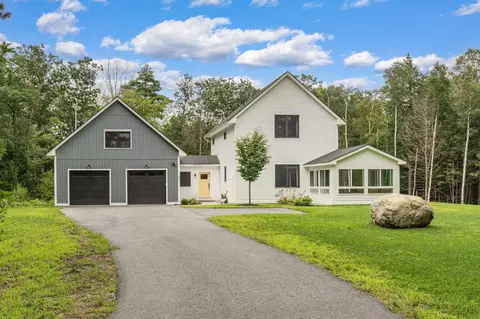 63 Ridgewood Ln, North Yarmouth, ME 04097