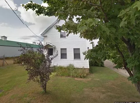 13 Park St, Skowhegan, ME 04976
