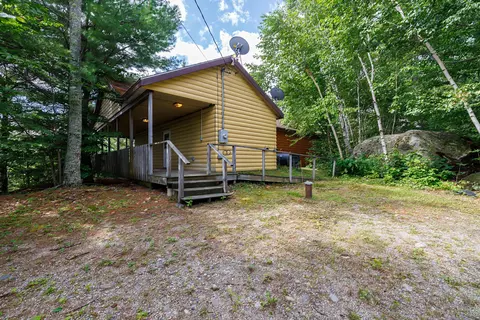 4 Oak Hill Rd, Orland, ME 04472