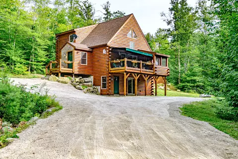 11 Forrest Ln, Greenwood, ME 04255