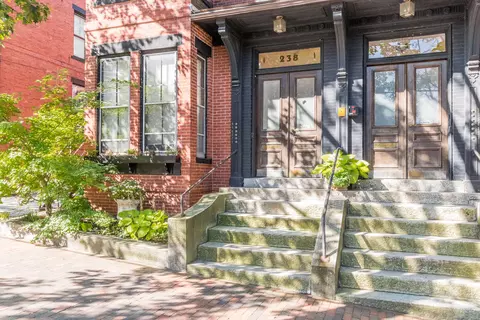 238 State St #5, Portland, ME 04101