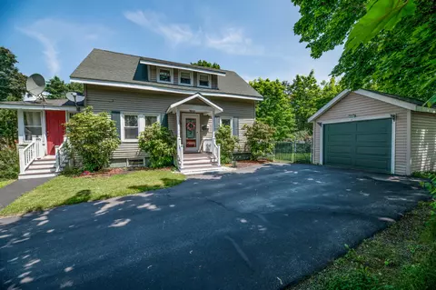5 Ballard St, Augusta, ME 04330