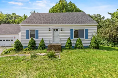 202 Gray Rd, Falmouth, ME 04105