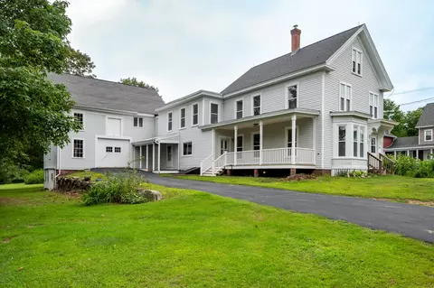 61 Pine Hill Rd, Berwick, ME 03901