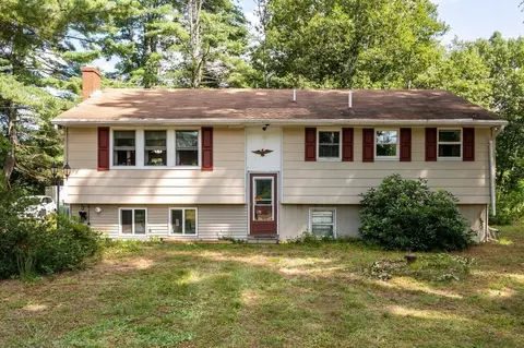 49 Lords Ln, South Berwick, ME 03908