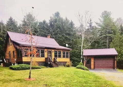 58 Village Cir, Beaver Cove, ME 04441