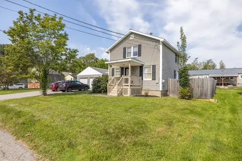 27 Cram Ave, Lewiston, ME 04240