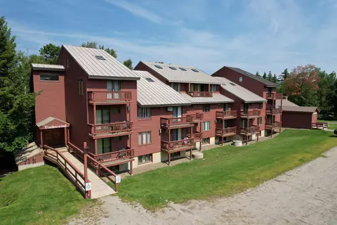 351 Mountainside Rd #351, Carrabassett Valley, ME 04947