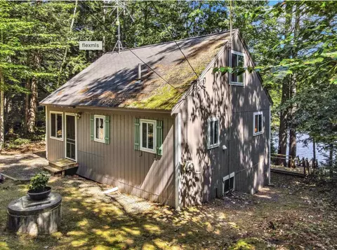 22 Vienna Shores Rd, Vienna, ME 04360