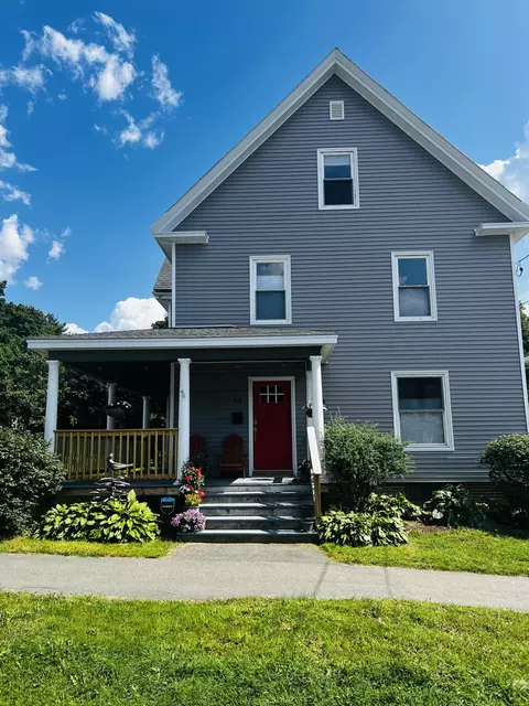 44 6th St, Bangor, ME 04401