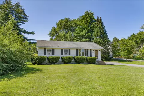 153 Mosher Rd, Gorham, ME 04038