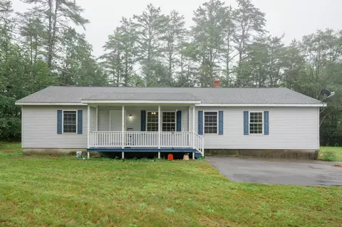 747 Sokokis Ave, Limington, ME 04049
