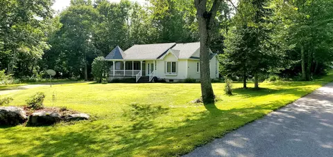 330 North Rd, Winterport, ME 04496