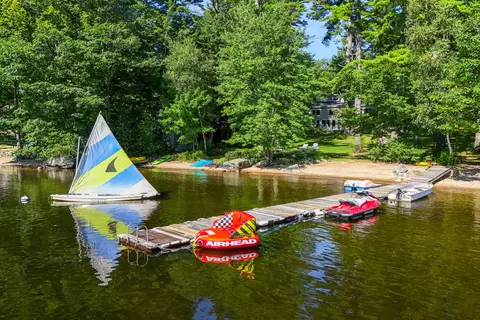 81 Shaw Rd, Raymond, ME 04071 photo 1