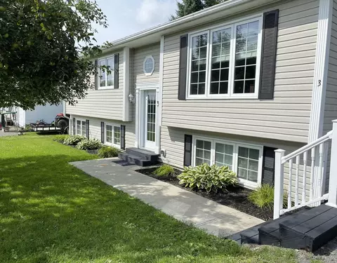 3 Skyview Dr, Presque Isle, ME 04769