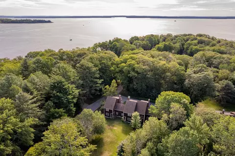 9 Harbor Dr #9, Lincolnville, ME 04849