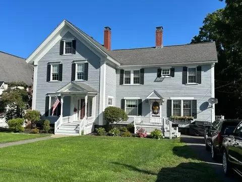 122 Main St, Houlton, ME 04730