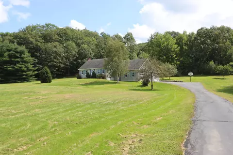 185 Crowley Rd, Lewiston, ME 04240