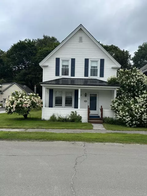 342 Penobscot Ave, Millinocket, ME 04462 photo 1