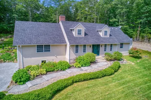 31 Sherman Cove Rd, Boothbay, ME 04537