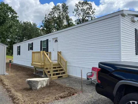 26 Rego Dr, Buxton, ME 04093