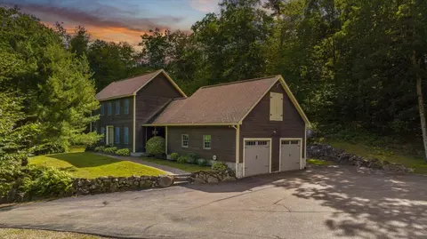 205 Egypt Rd, Raymond, ME 04071
