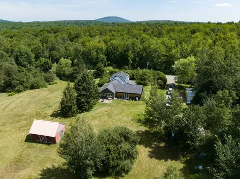 48 Monroe Rd, Searsport, ME 04974