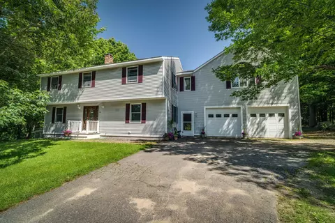 6 Cape Neddick Rd, York, ME 03909