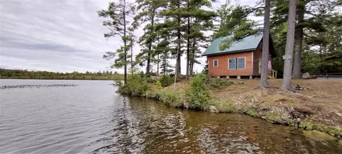58 Haynes Ln, Plymouth, ME 04969