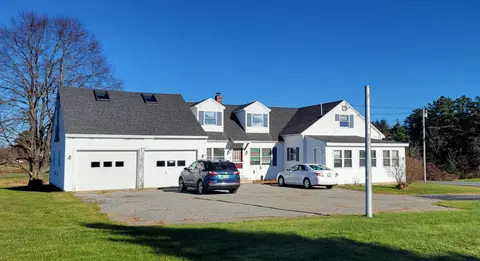 720 Clinton Ave, Winslow, ME 04901