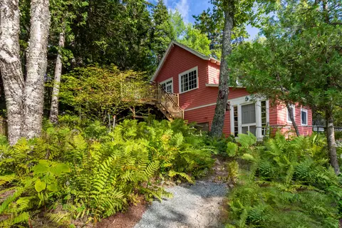 40 Steamboat Wharf Rd, Bar Harbor, ME 04609