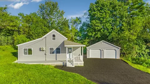 19 Eustis St, Lewiston, ME 04240