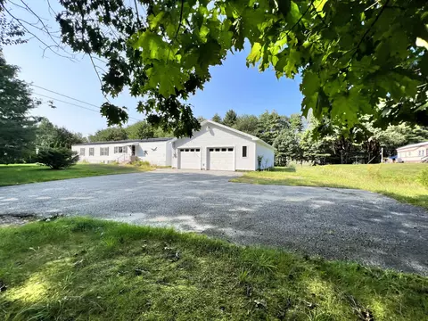 89 Adolph Dr, Sabattus, ME 04280