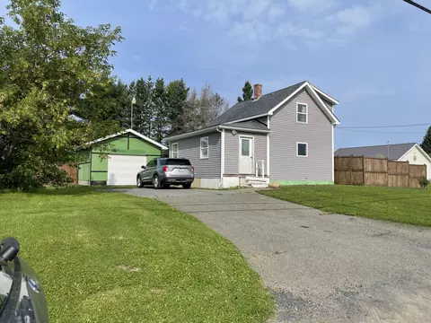 136 Hines St, Washburn, ME 04786